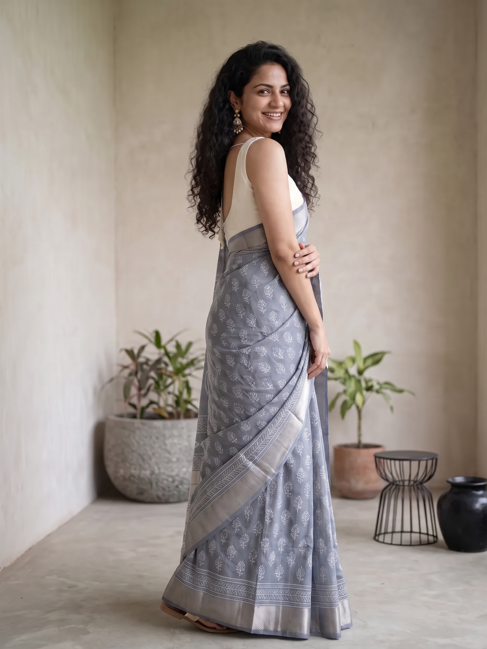 Grey Pearl Maheshwari Cotton Silk Saree