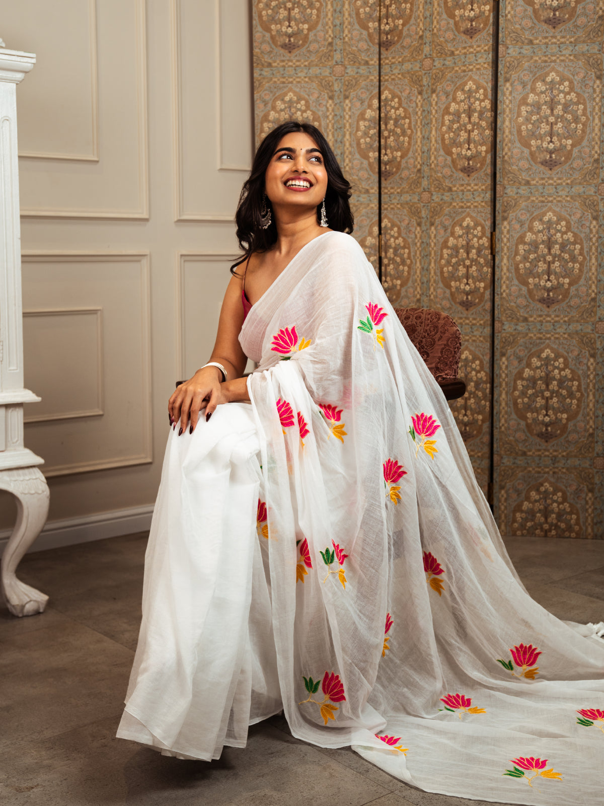 SafaidRaag Mulmul Saree