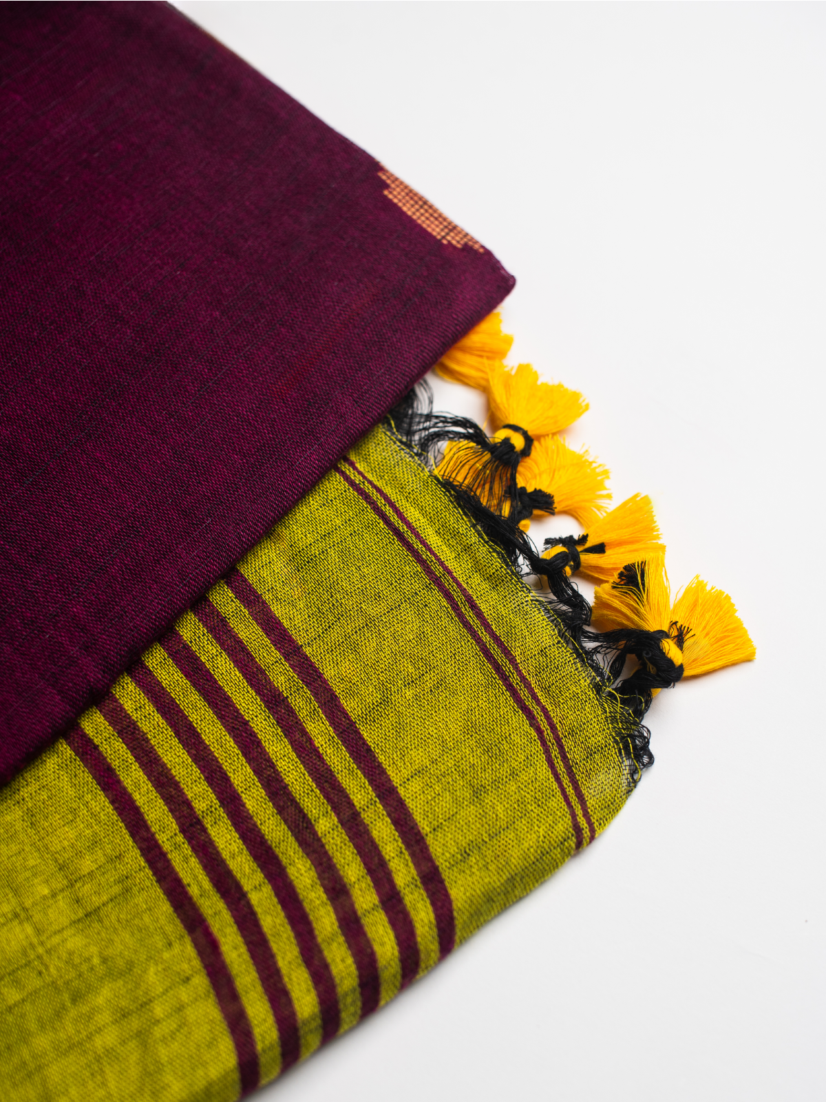 Bindu Lahar Linen Saree