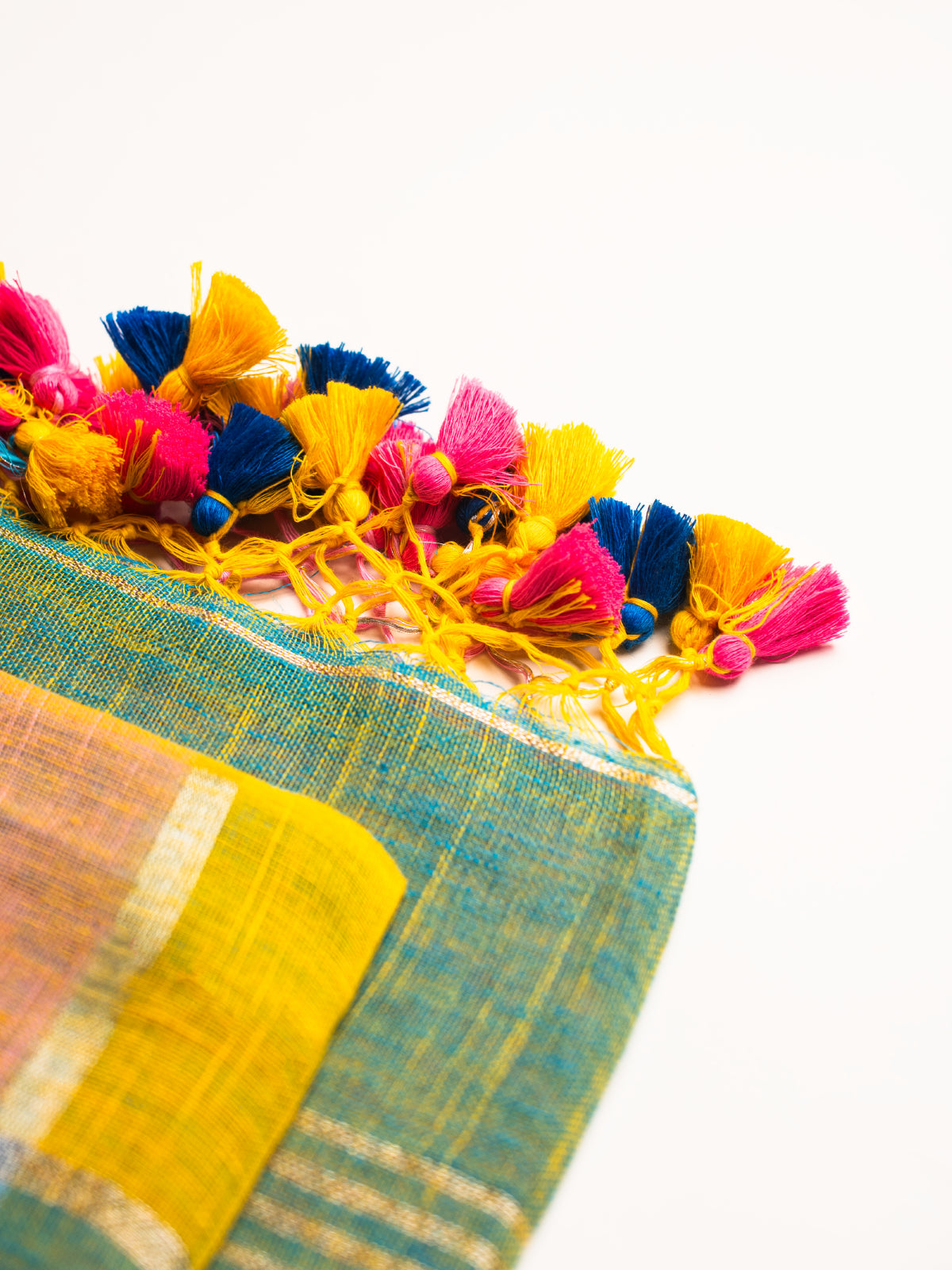 Hawa Si Halki Linen Saree