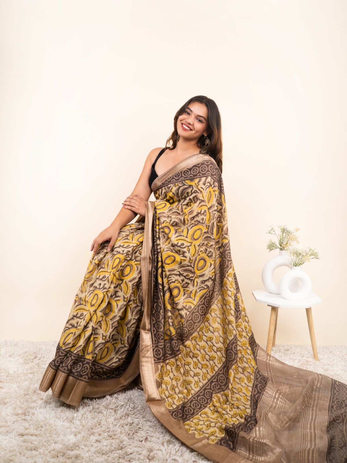 Glow Of The Sun Maheshwari Cotton Silk Saree