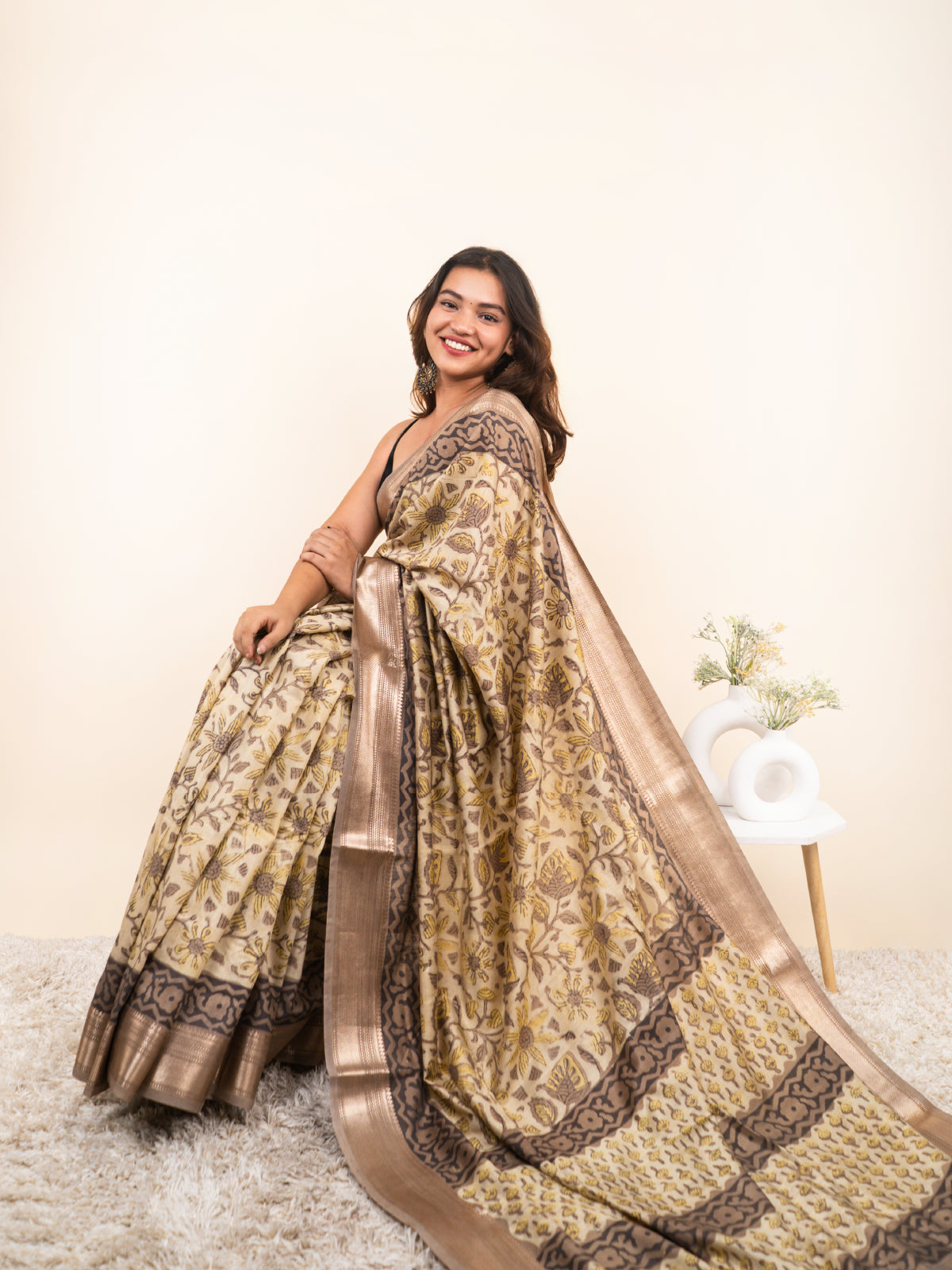 Golden Wave Maheshwari Cotton Silk Saree