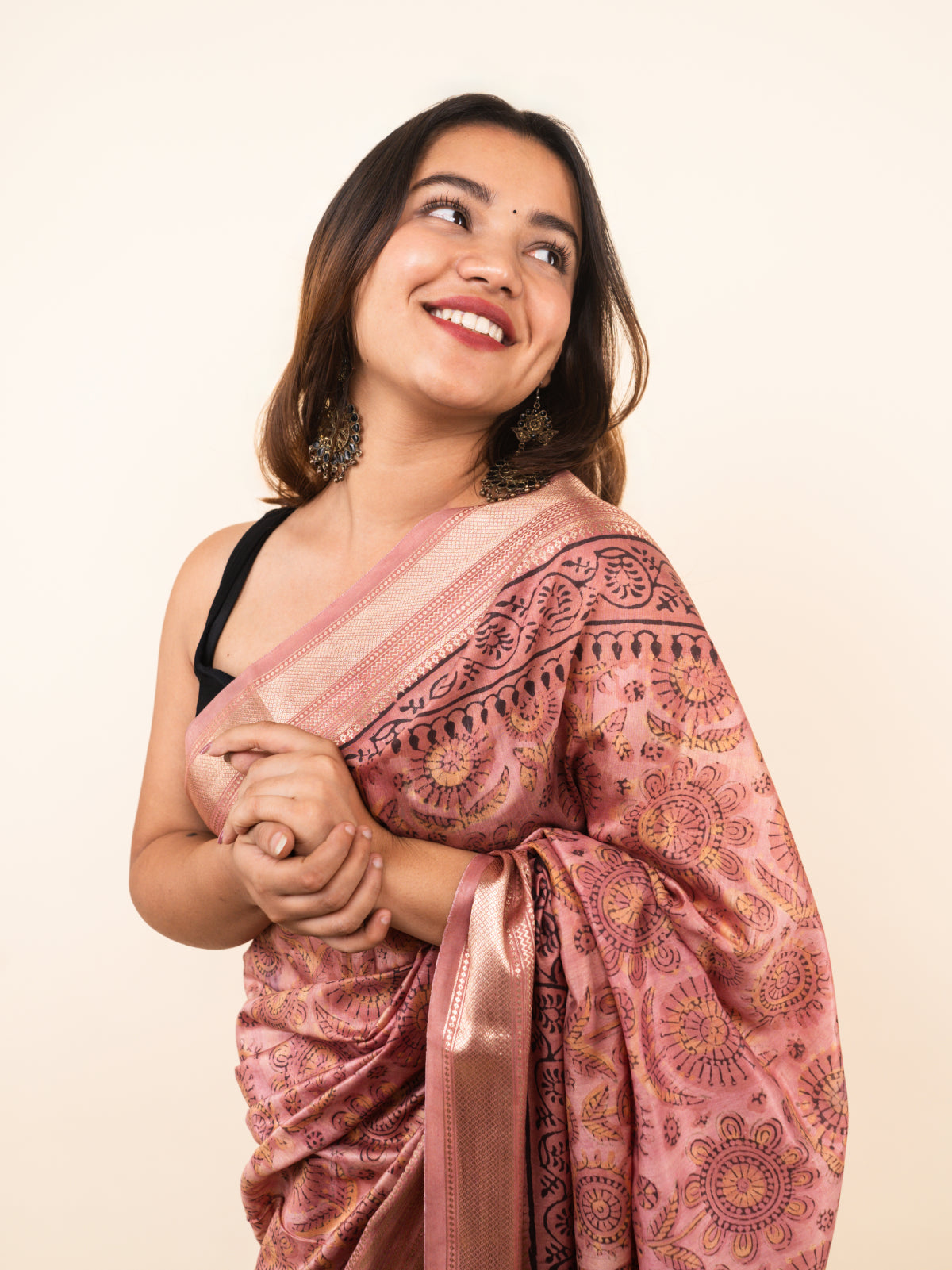 Gulabi Jharna Maheshwari Cotton Silk Saree