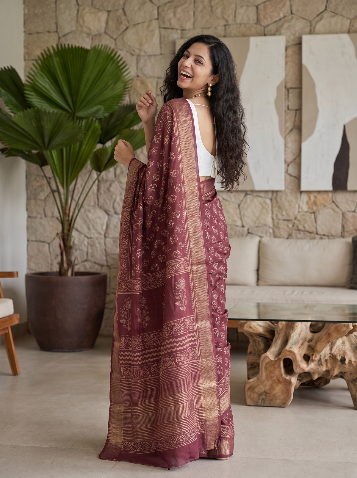 Gulabi Nazakat Maheshwari Cotton Silk Saree