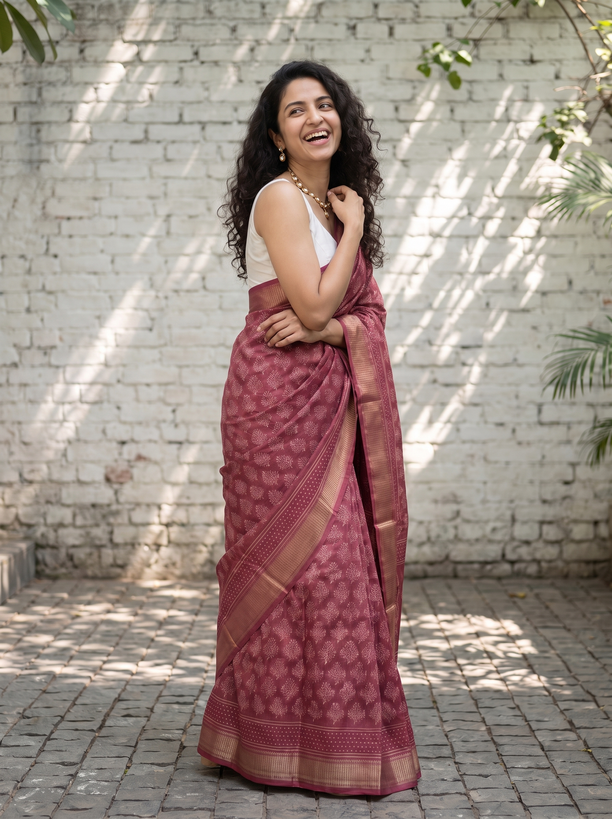 Gulabi Sitara Maheshwari Cotton Silk Saree