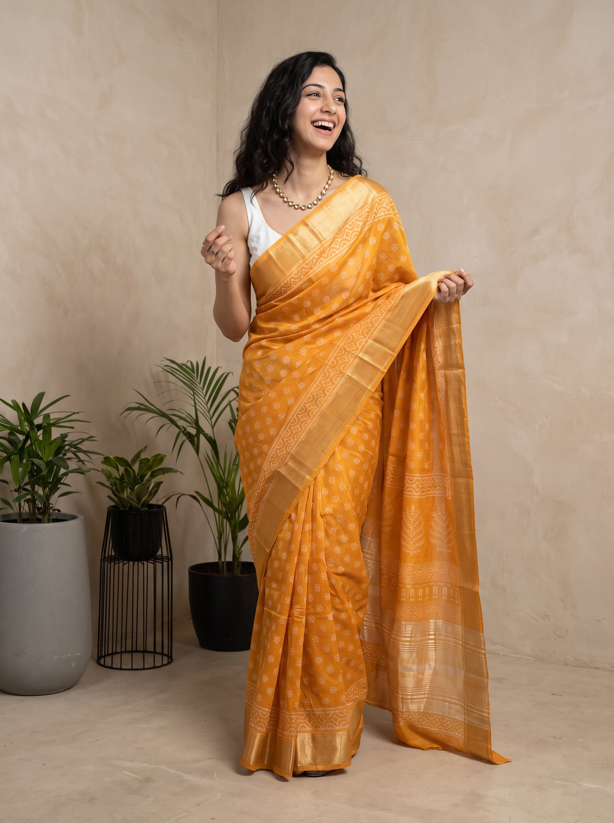 Golden Bloom Maheshwari Cotton Silk Saree