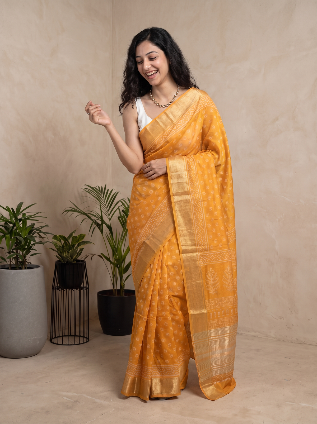 Golden Bloom Maheshwari Cotton Silk Saree