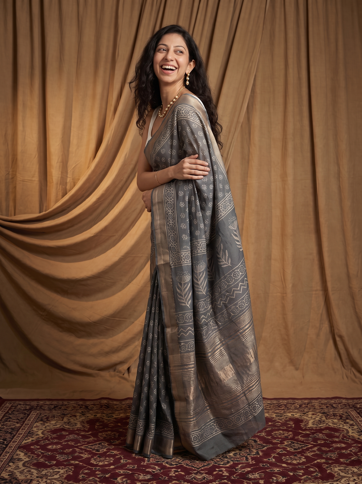 Cloud Grey Maheshwari Cotton Silk Saree