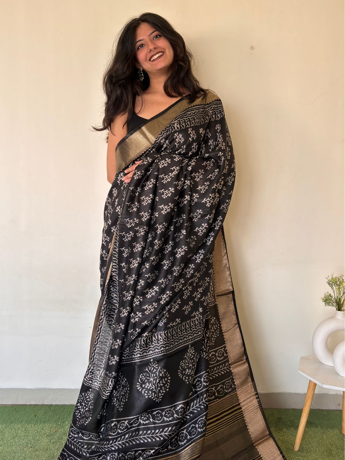 Royal Imprint Maheshwari Cotton Silk Saree