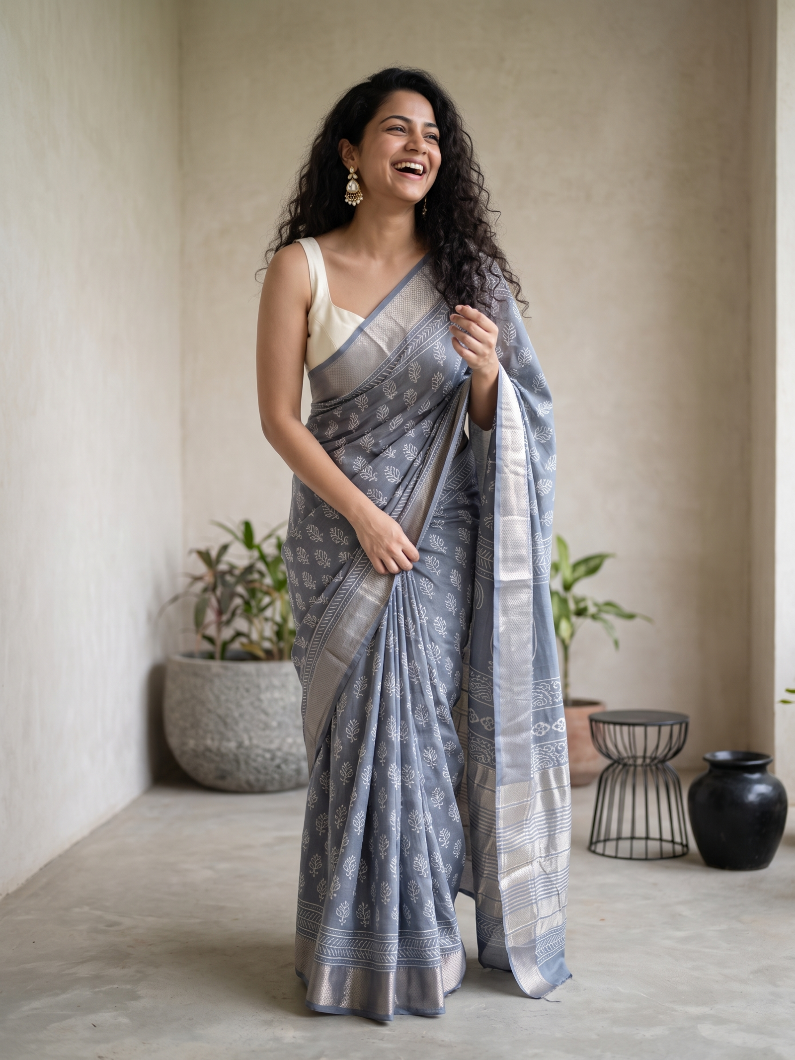 Grey Pearl Maheshwari Cotton Silk Saree