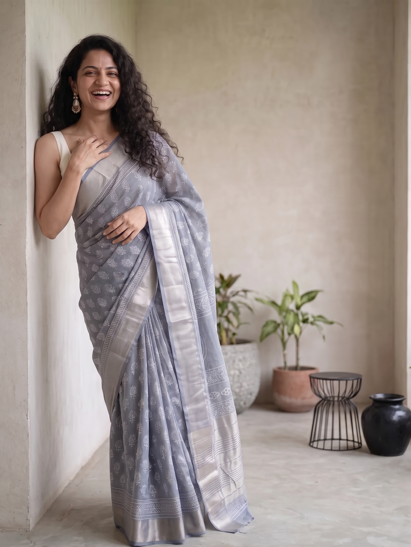 Grey Pearl Maheshwari Cotton Silk Saree