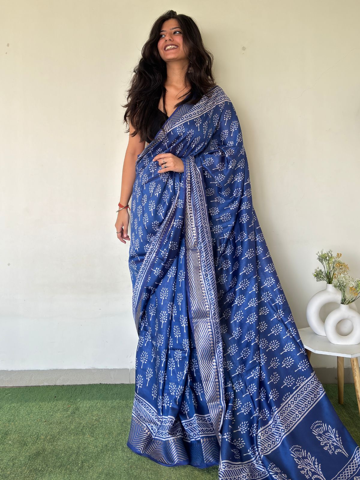 Blue Vine Maheshwari Cotton Silk Saree