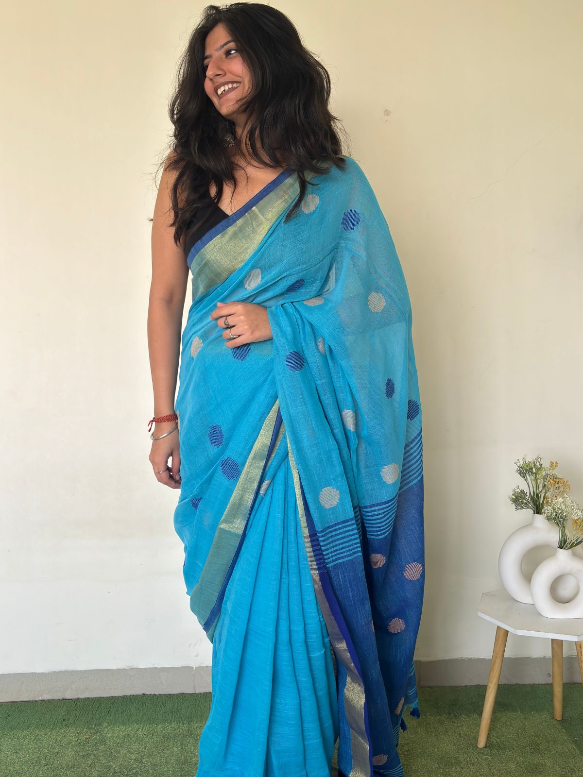 Chhoti Bindiya Linen Saree