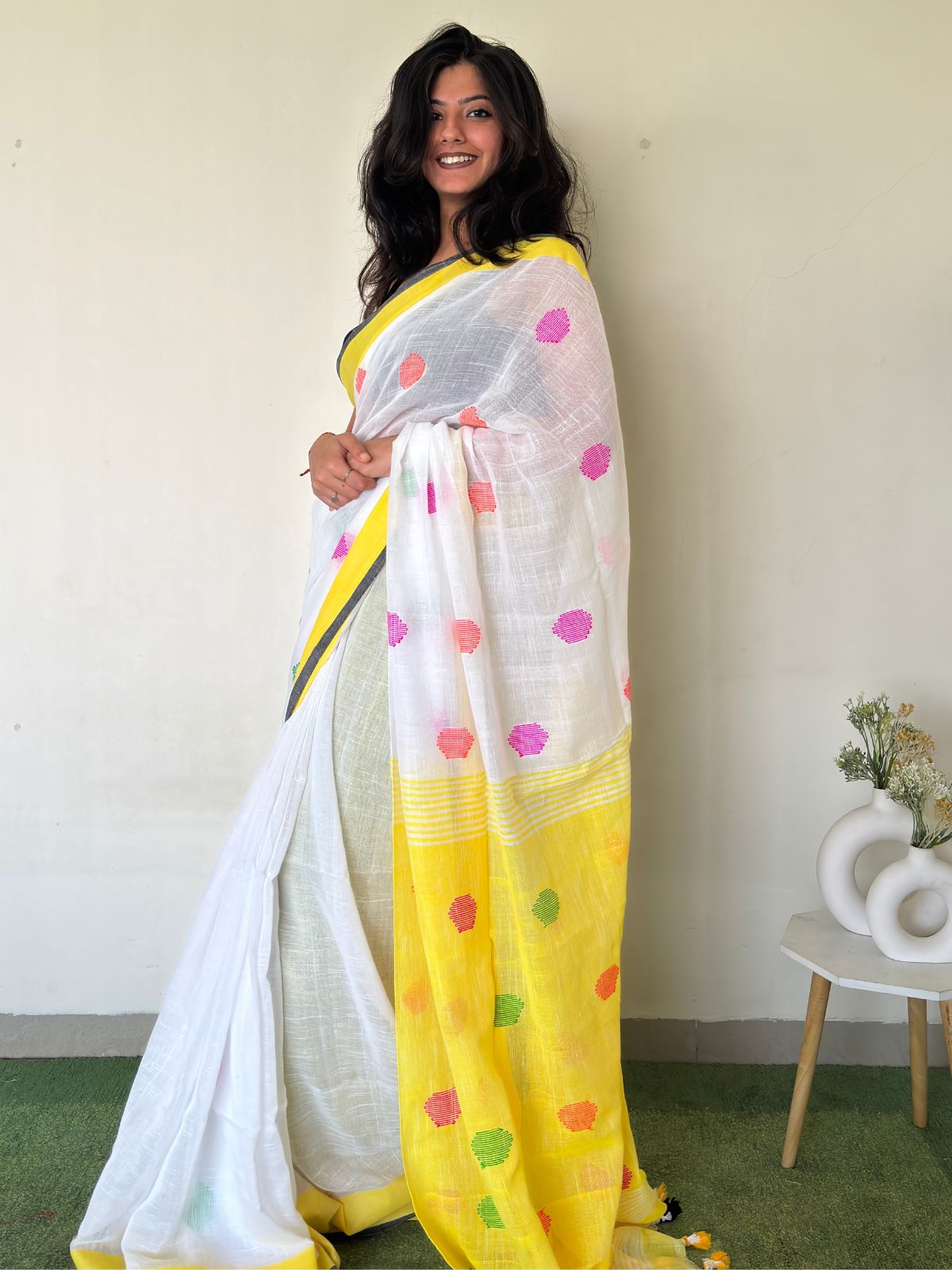 Rangila Phool Linen Saree