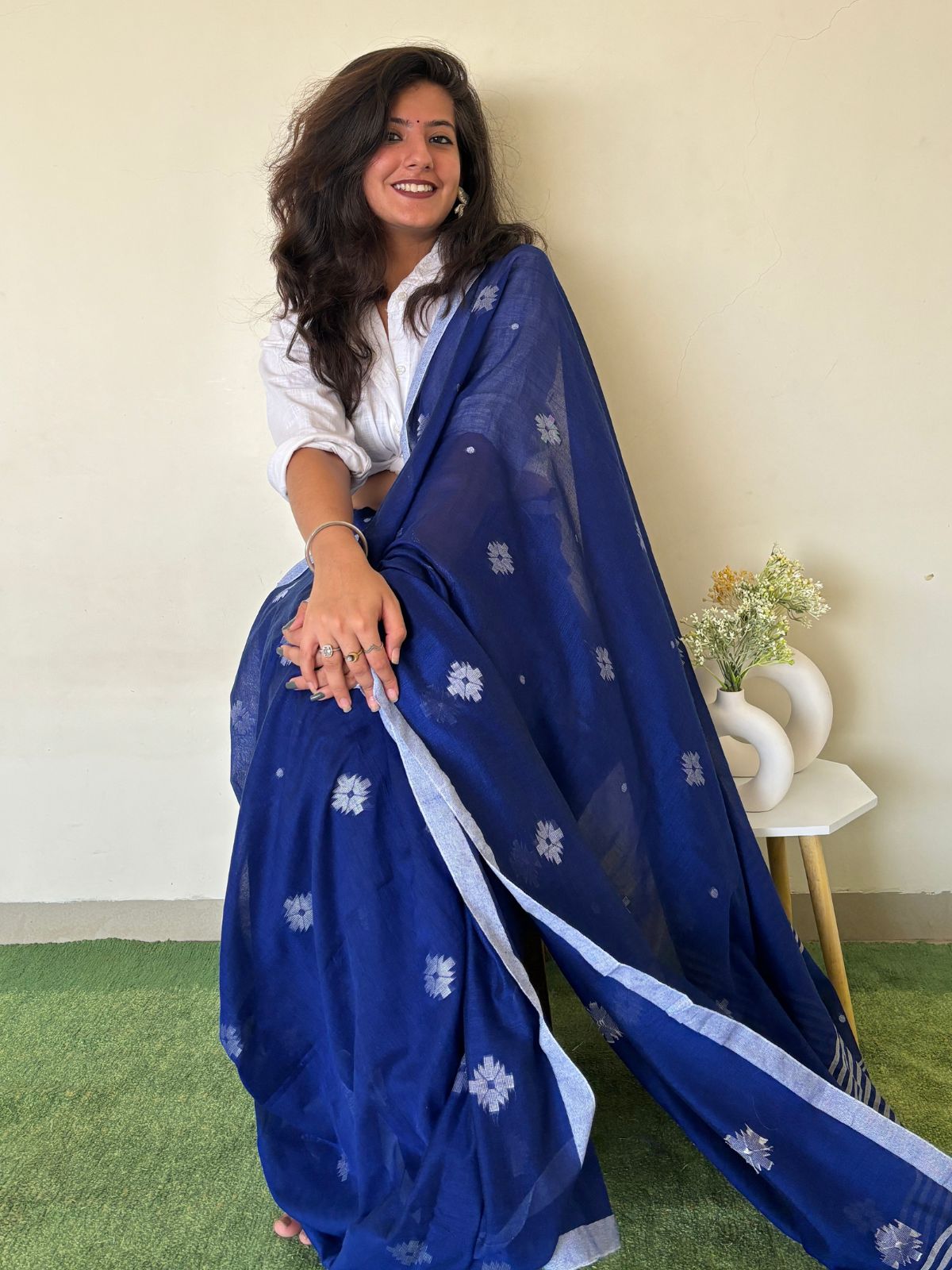 300 रुपये से भी कम में मिल जाएंगी साड़ी के ये लेटेस्ट डिजाइंस, बचेंगे काफी  पैसे | affordable saree designs under 300 rupees | HerZindagi