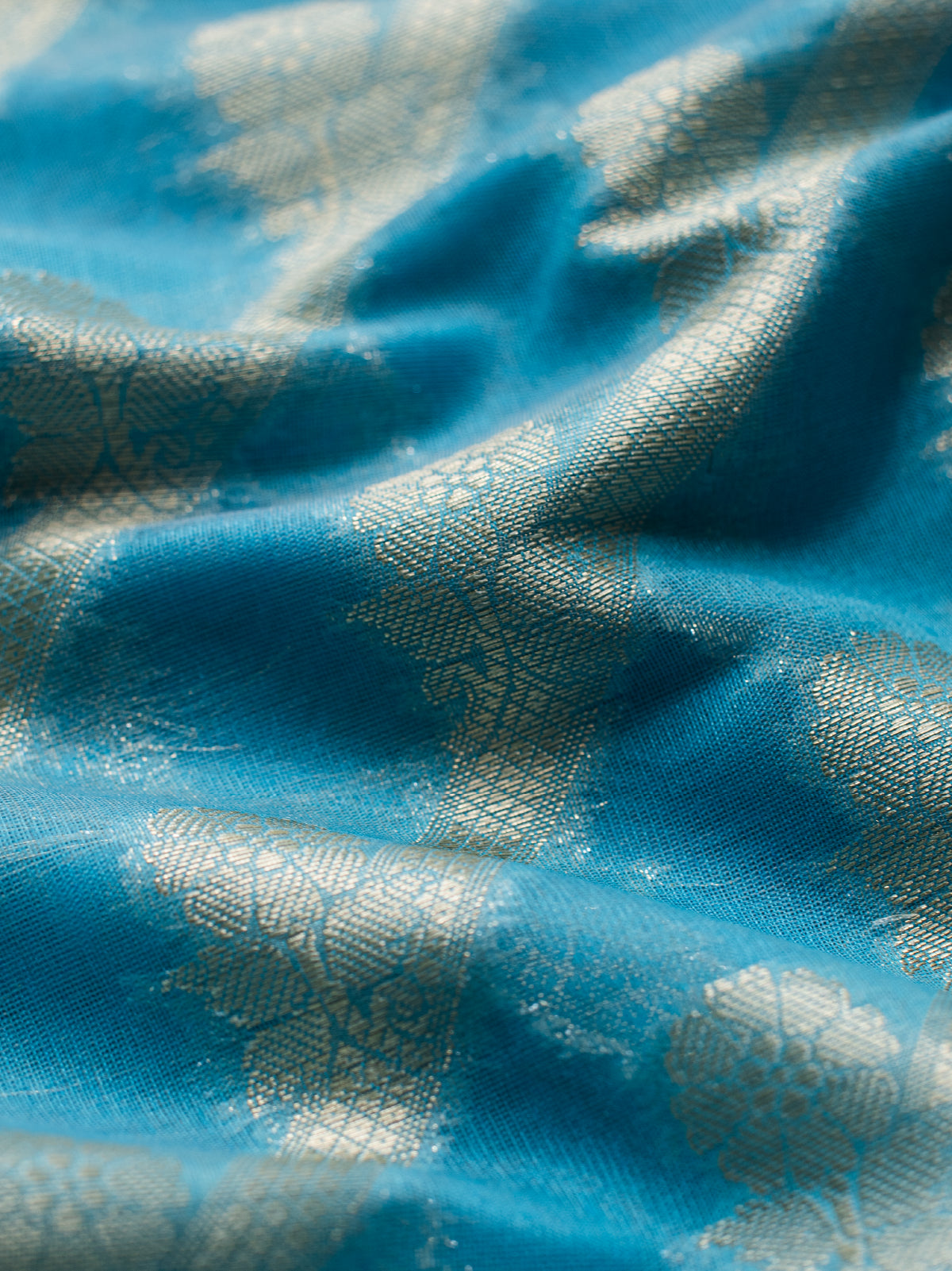 Roshan Rang Banarasi Cotton Silk Saree