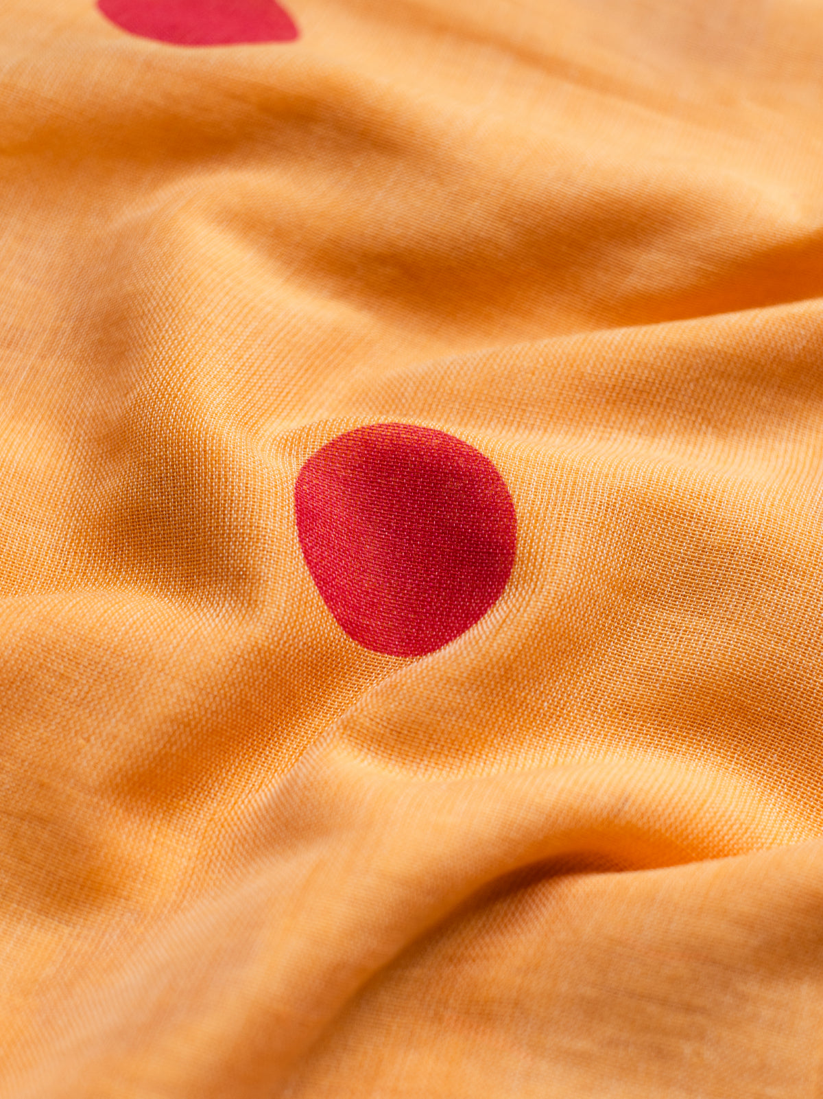 Gulaabi Bindu Cotton Saree