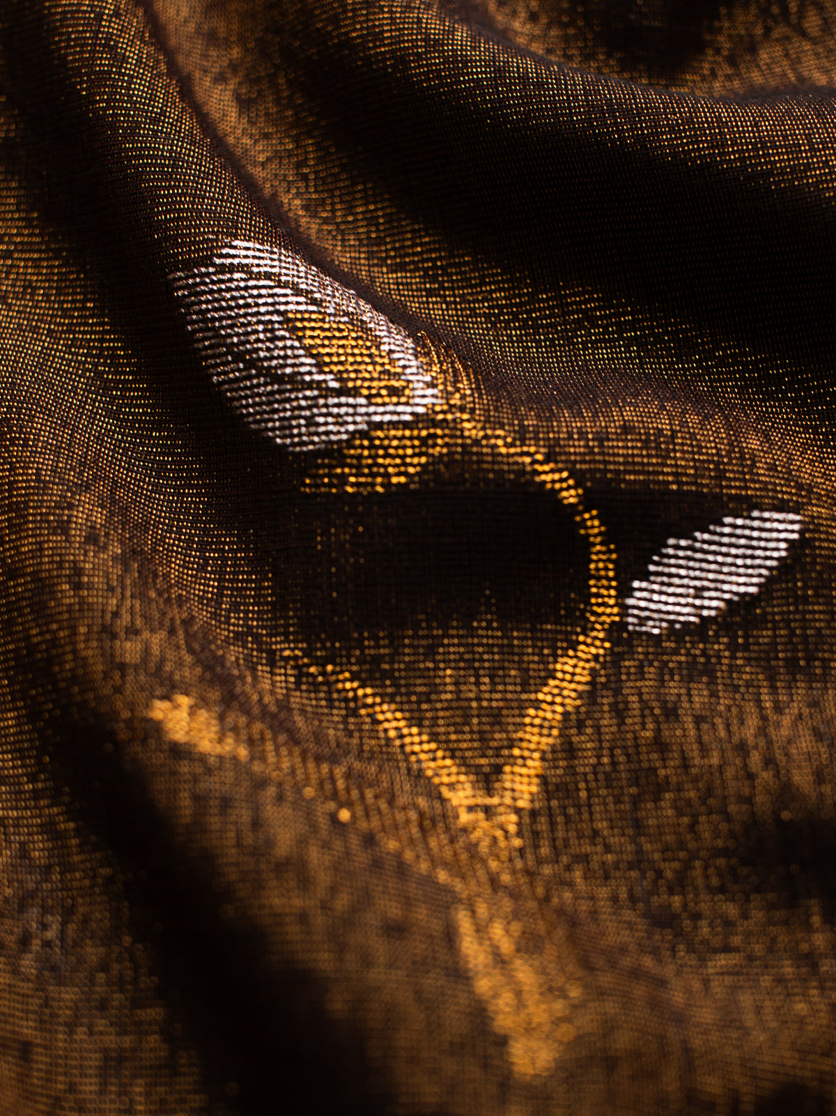 Viraasat Linen Tissue Saree