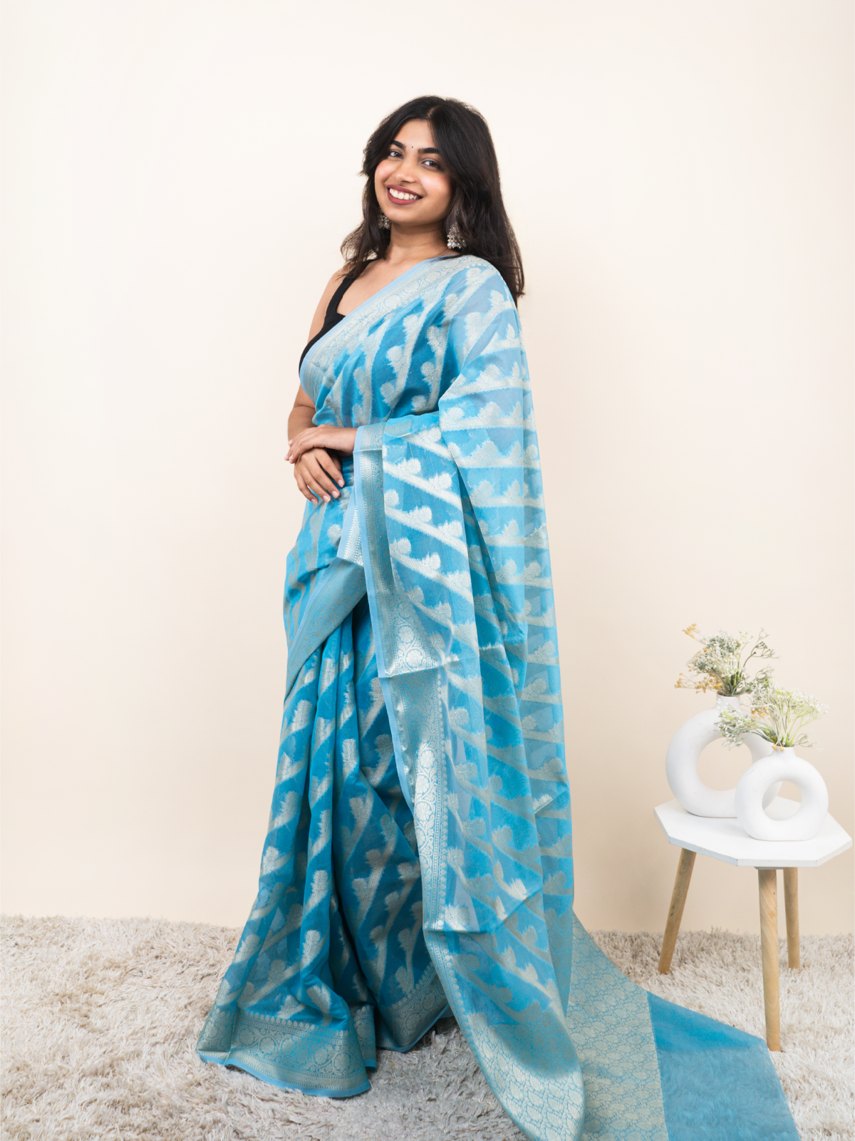 Roshan Rang Manarasi Cotton Silk Saree