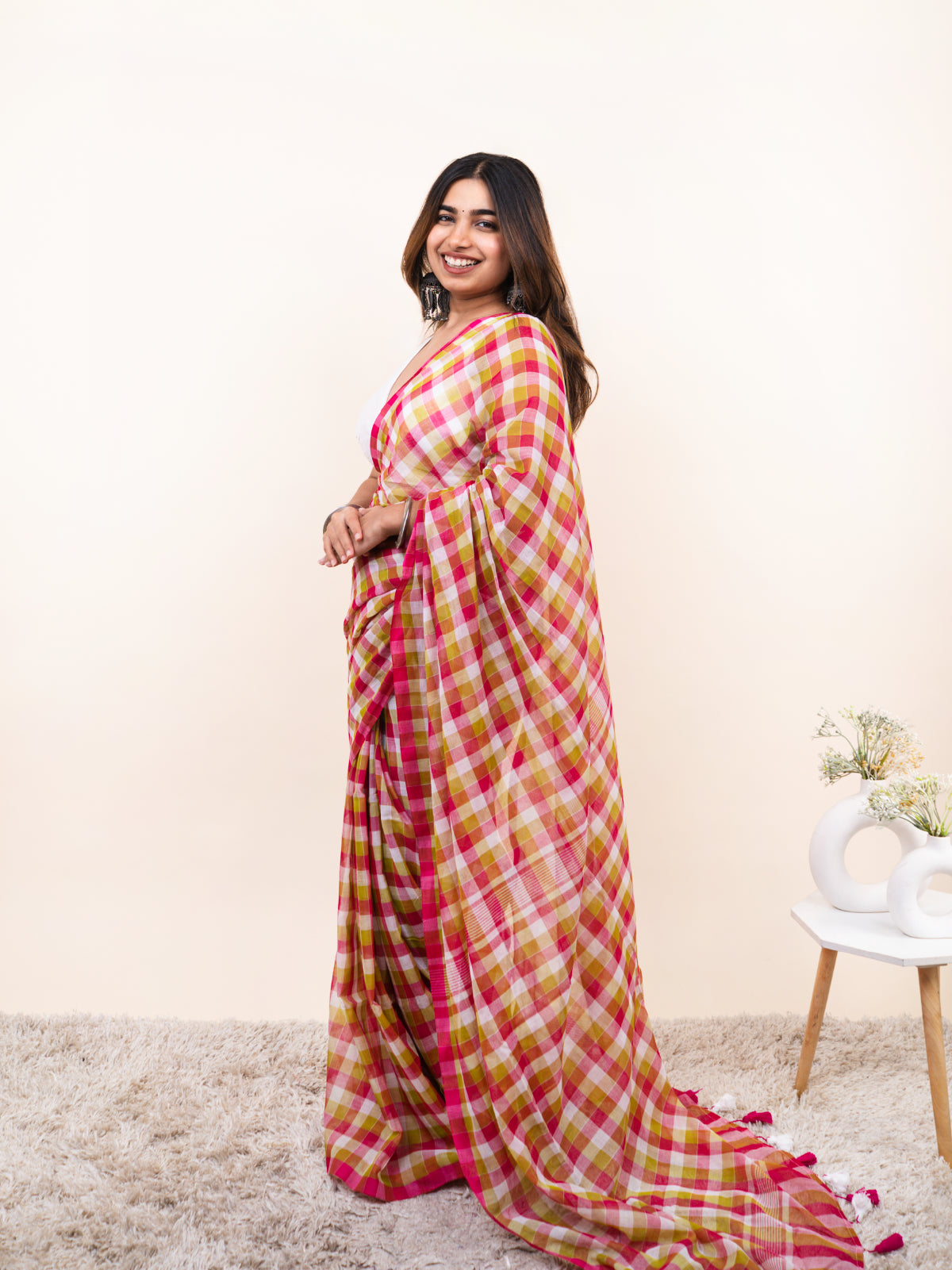 Avya Checks Mulmul Saree