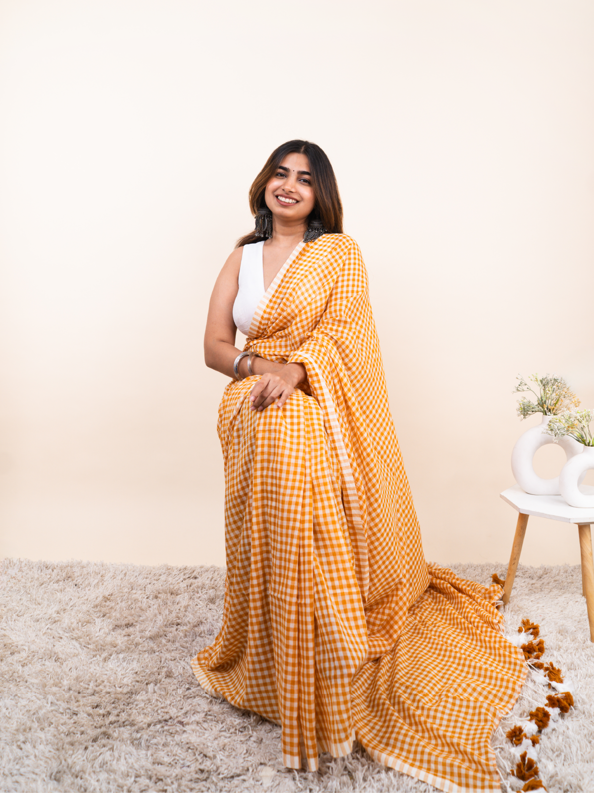 Dhool Checks Mulmul Saree