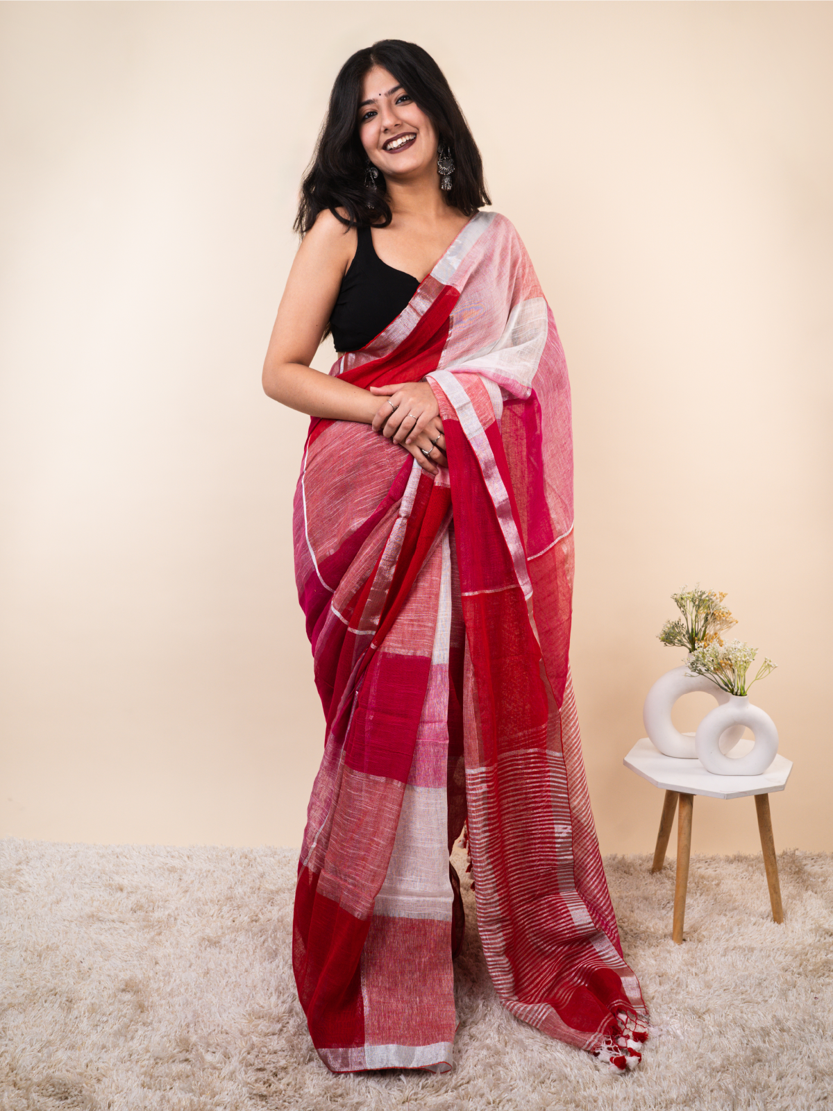 Pinky Linen Saree