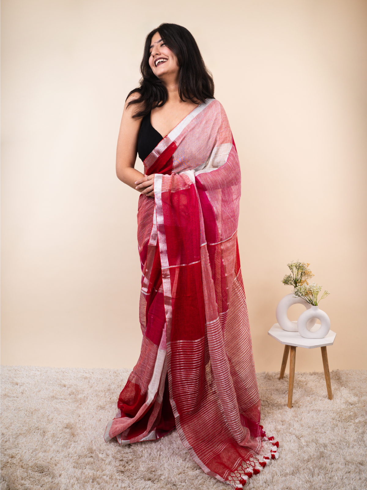 Pinky Linen Saree