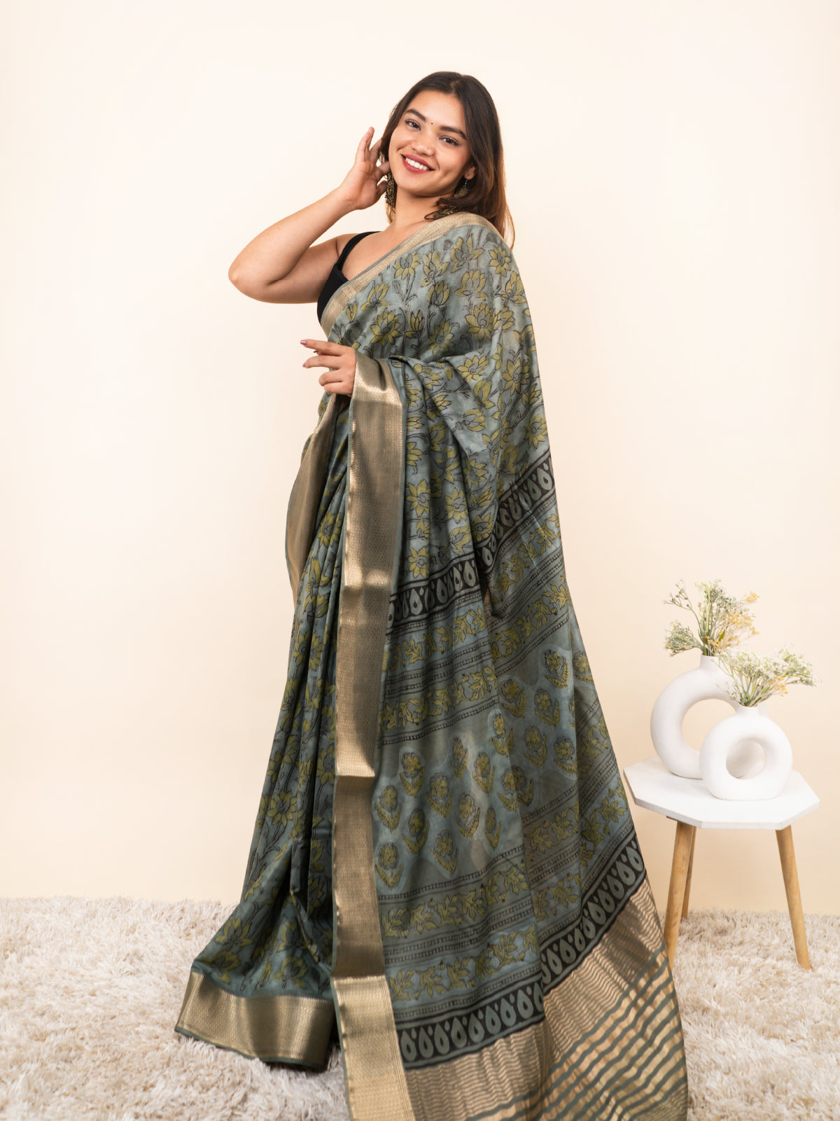 Silent Glow Maheshwari Cotton Silk Saree