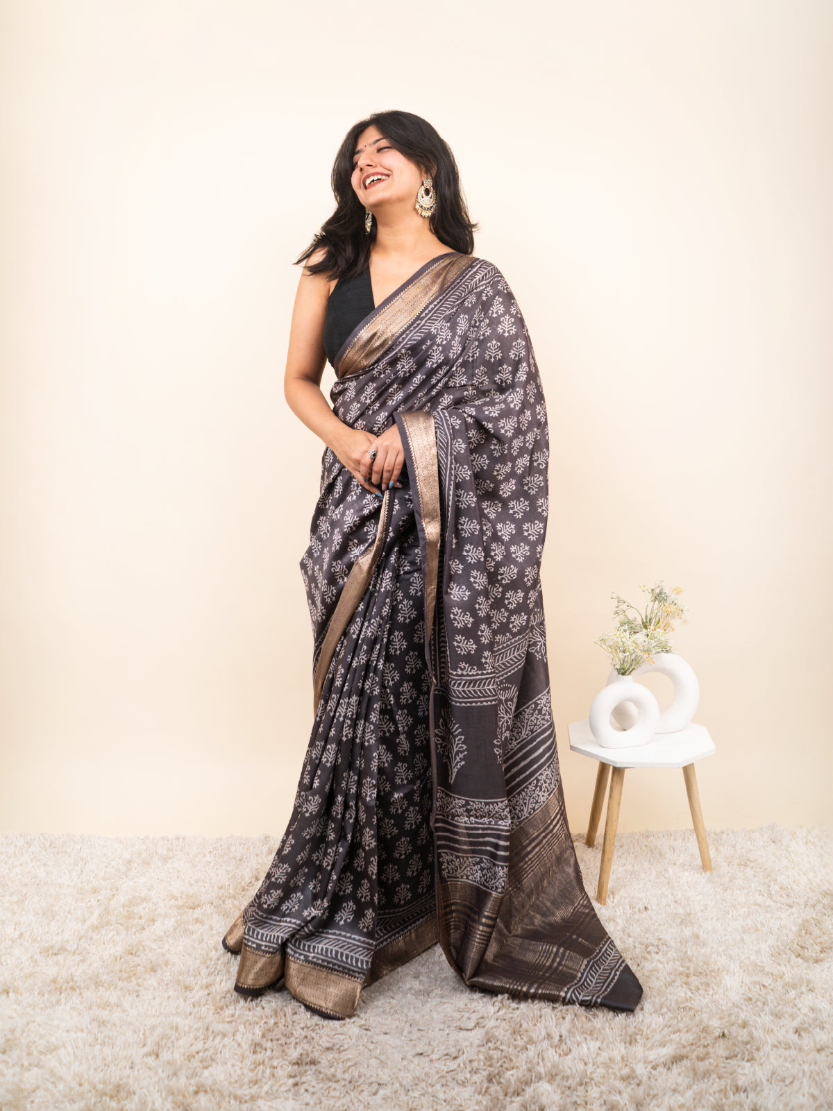 Karigari Maheshwari Cotton Silk Saree