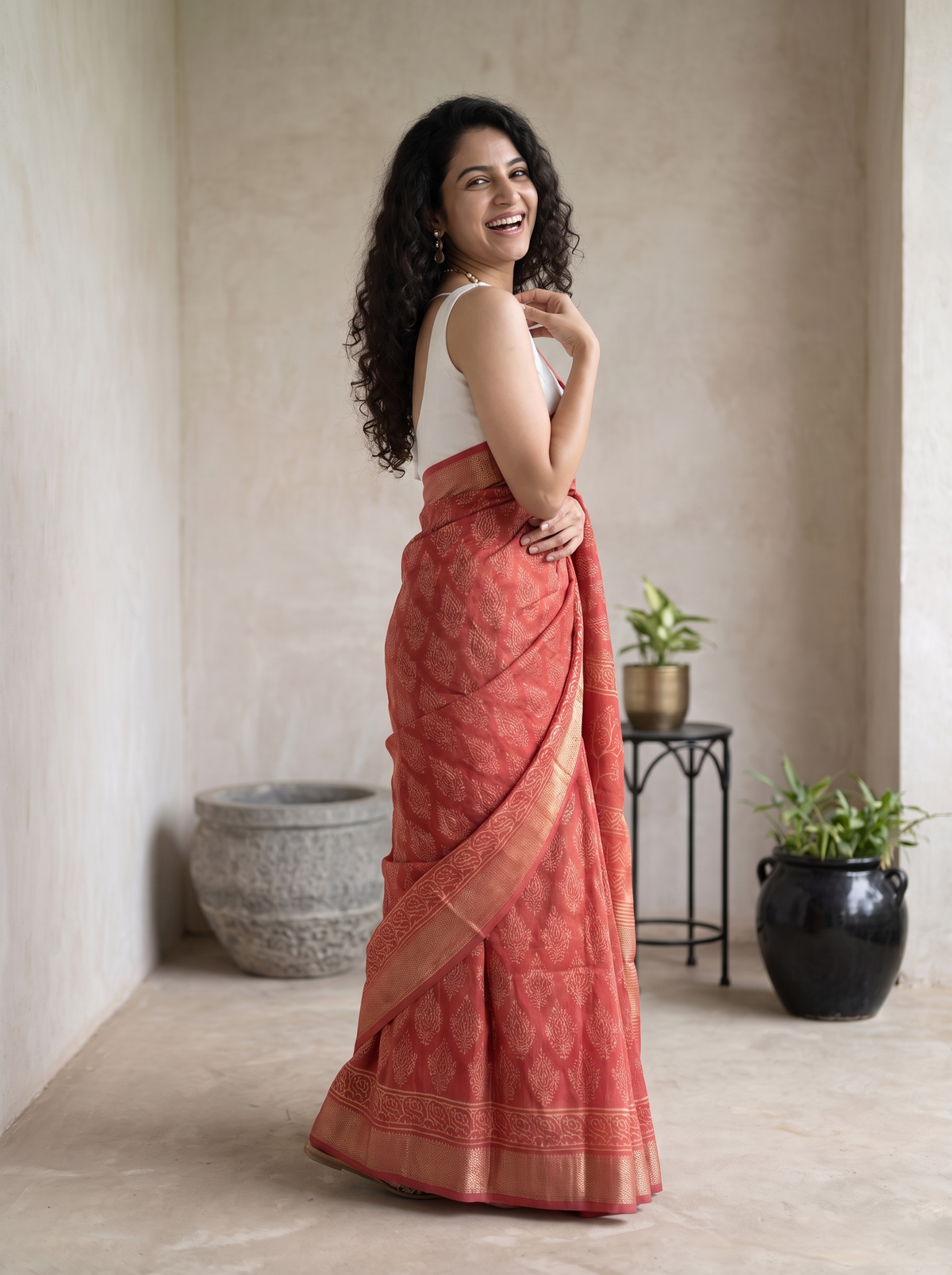 Red Queen Maheshwari Cotton Silk Saree