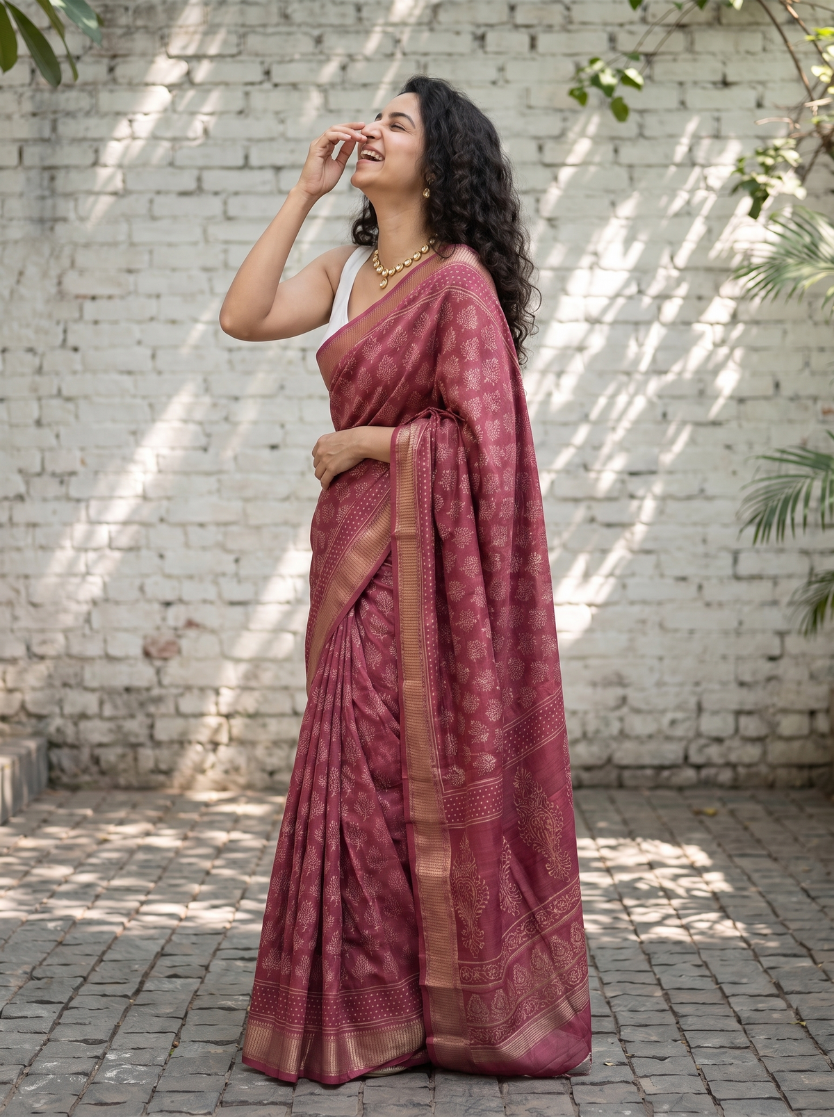 Gulabi Sitara Maheshwari Cotton Silk Saree