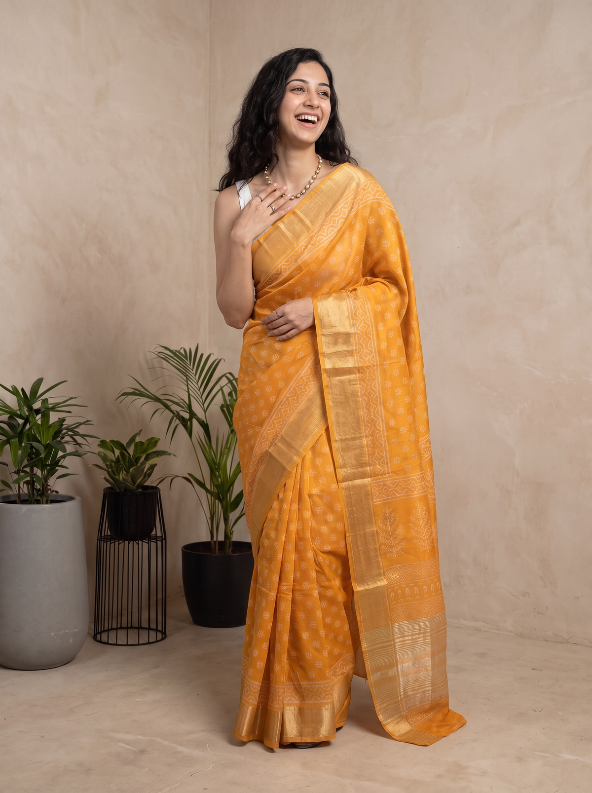 Golden Bloom Maheshwari Cotton Silk Saree