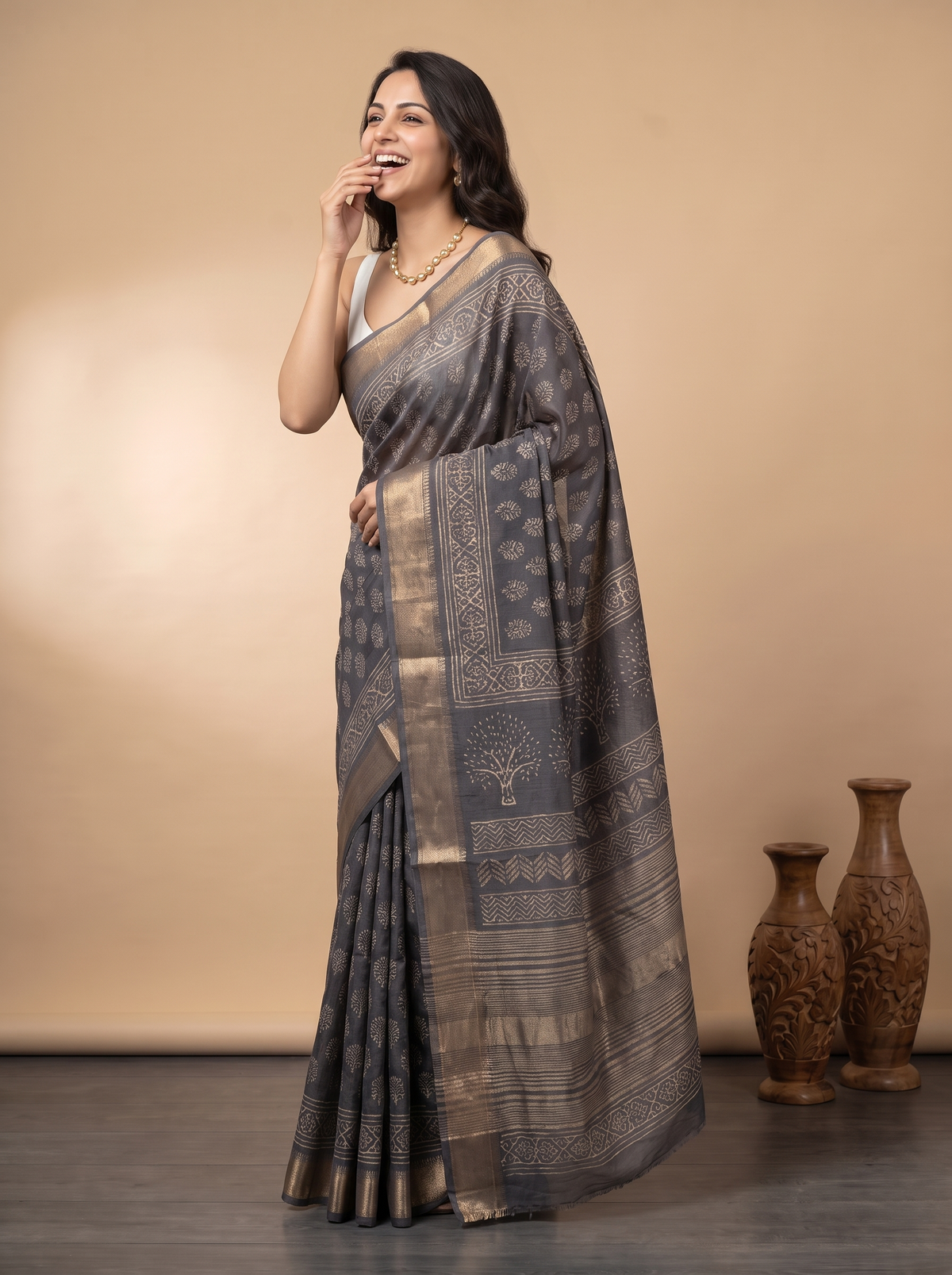 Silver Grey Maheshwari Cotton Silk Saree