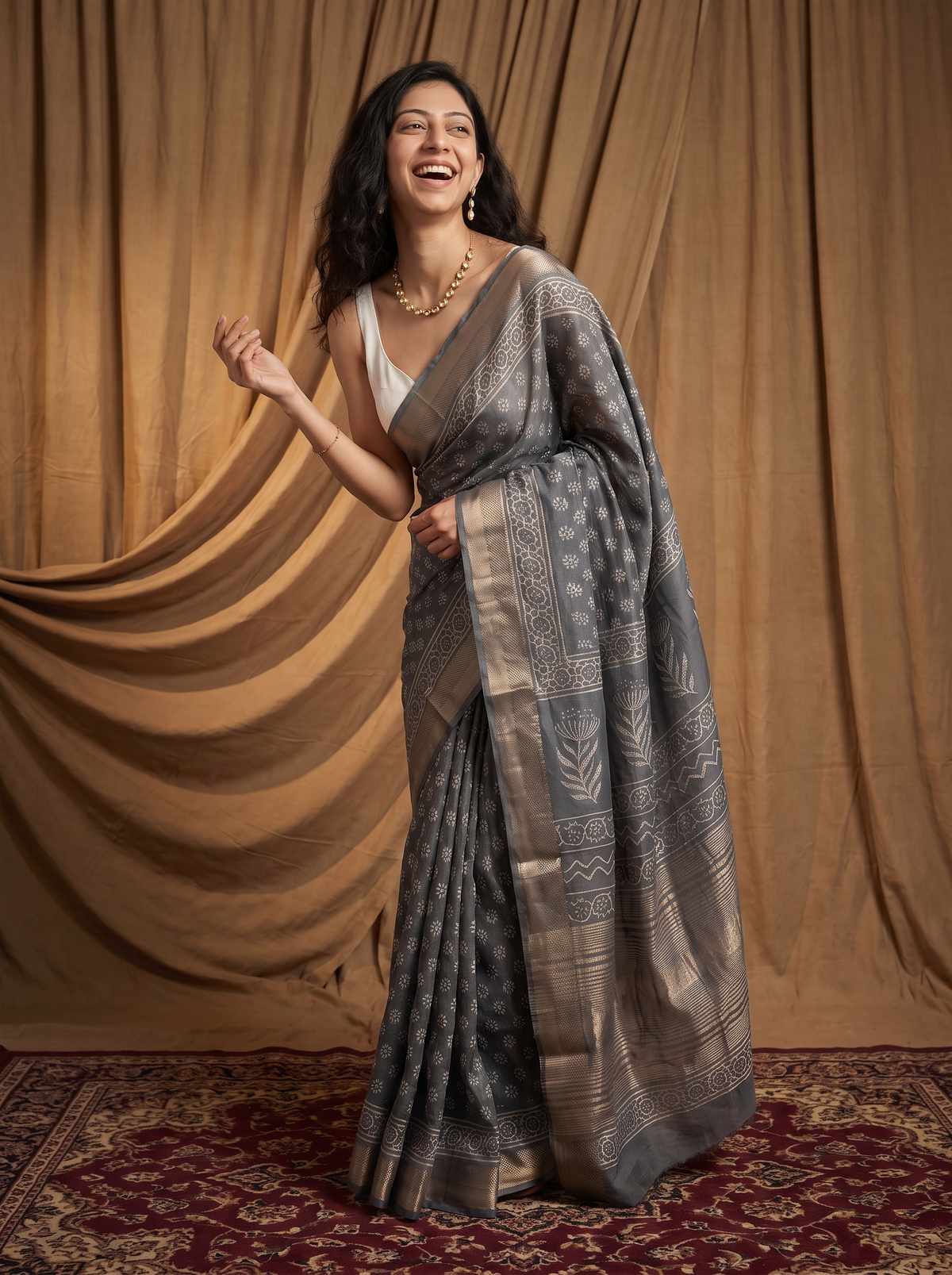 Cloud Grey Maheshwari Cotton Silk Saree
