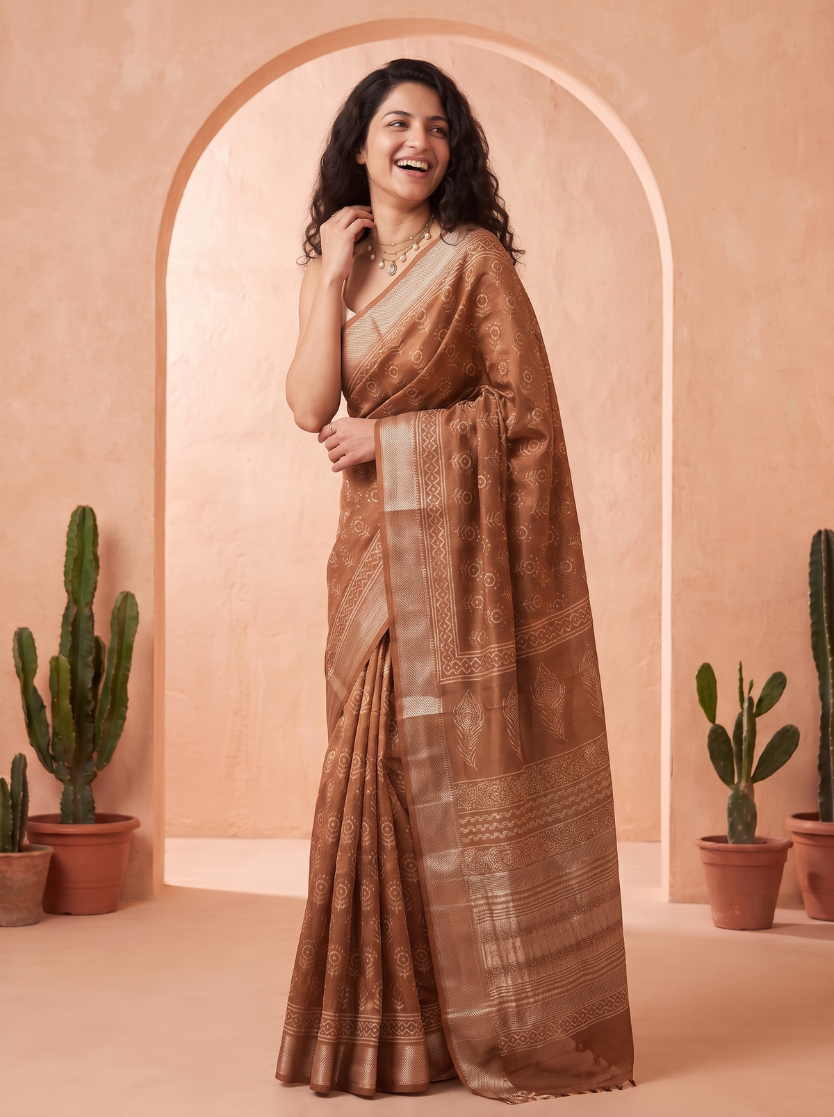 Mocha Royale Maheshwari Saree