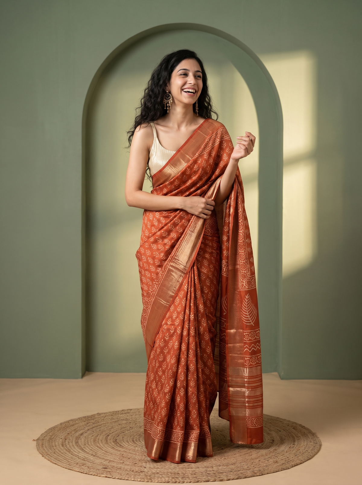 Sunehri Maheshwari Cotton Silk Saree
