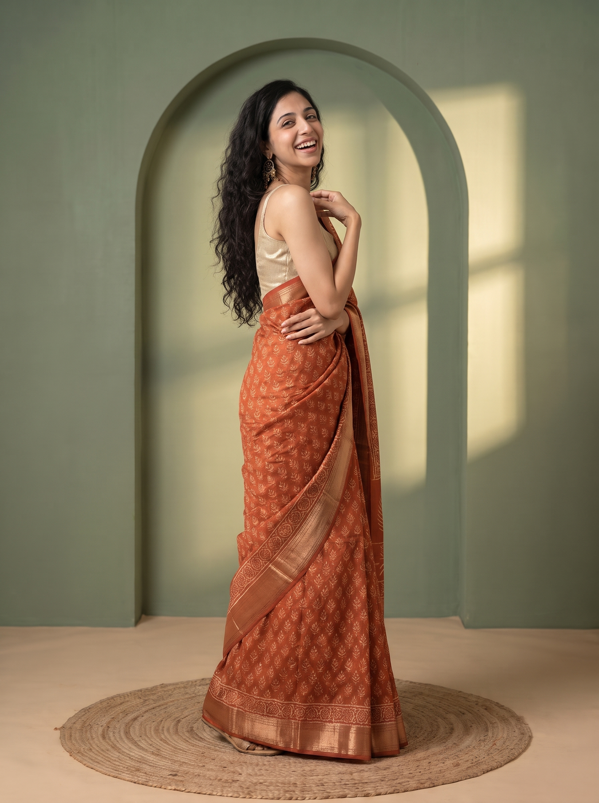 Sunehri Maheshwari Cotton Silk Saree