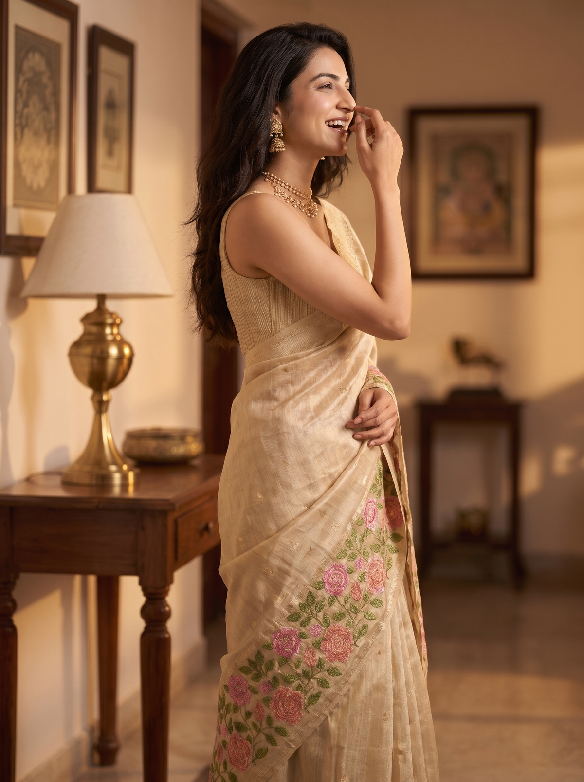 Reshva Tussar Silk Banarasi Saree